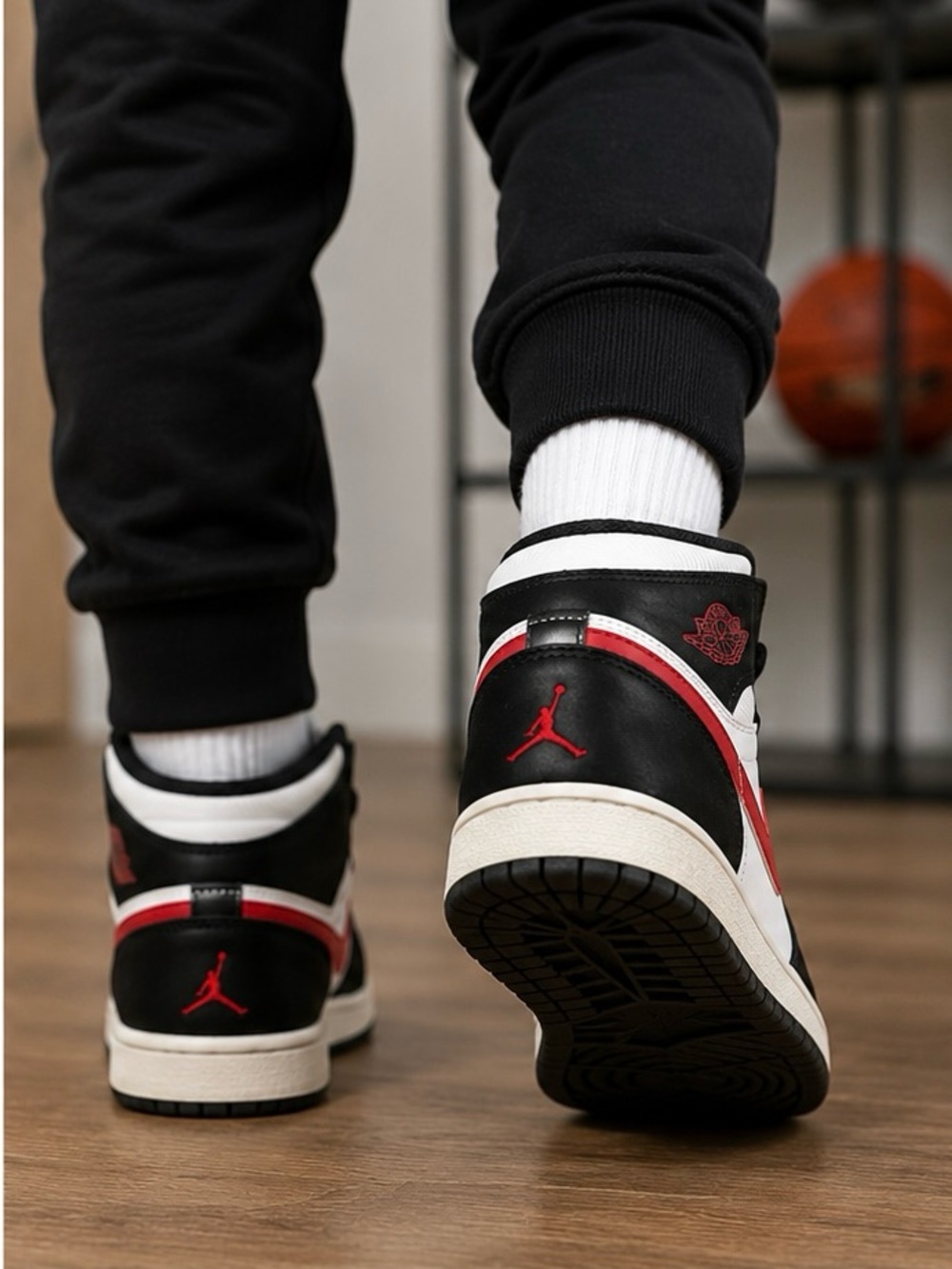 Nike Air Jordan 1 Mid GS Black White Gym Red Youth 4.5Y - Picture 2 of 10